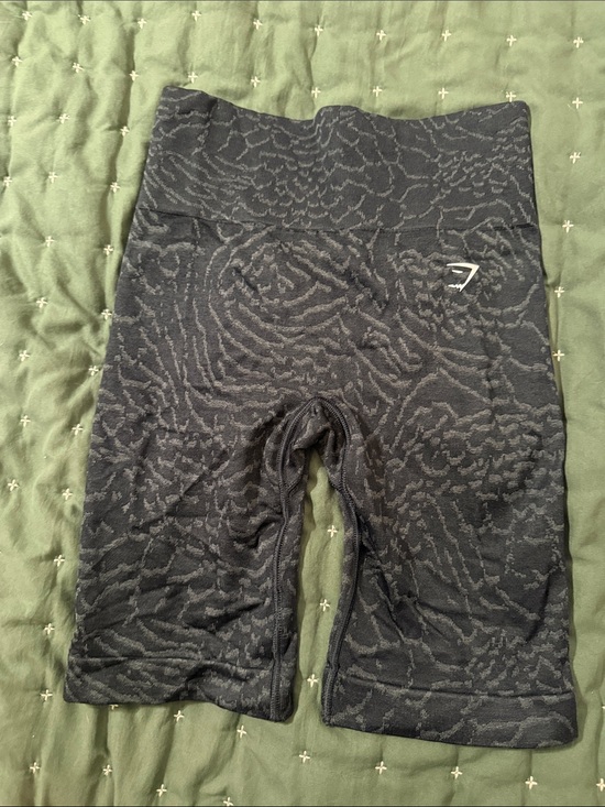 Gymshark Pants - Gymshark Charcoal Patterned High-Rise Bike Shorts
